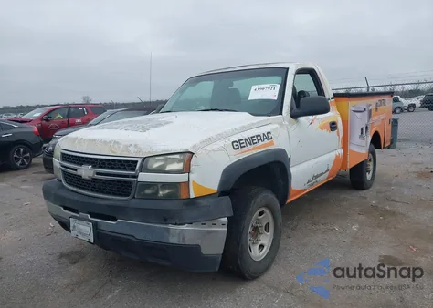 2006 Chevrolet Silverado 2500Hd Work Truck from USA, damaged, VIN 1GBHC24U16E229712